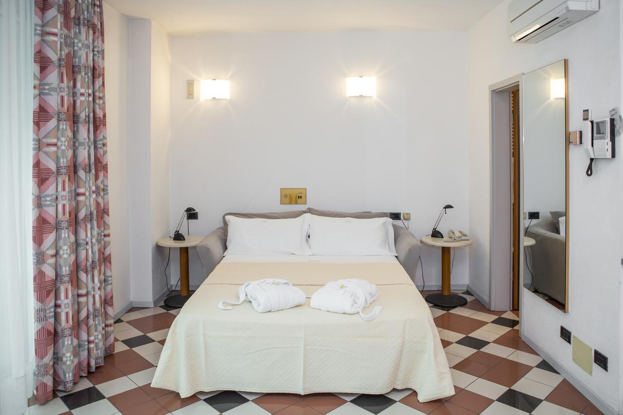 Piazzi House Apart otel Sondrio Dış mekan fotoğraf