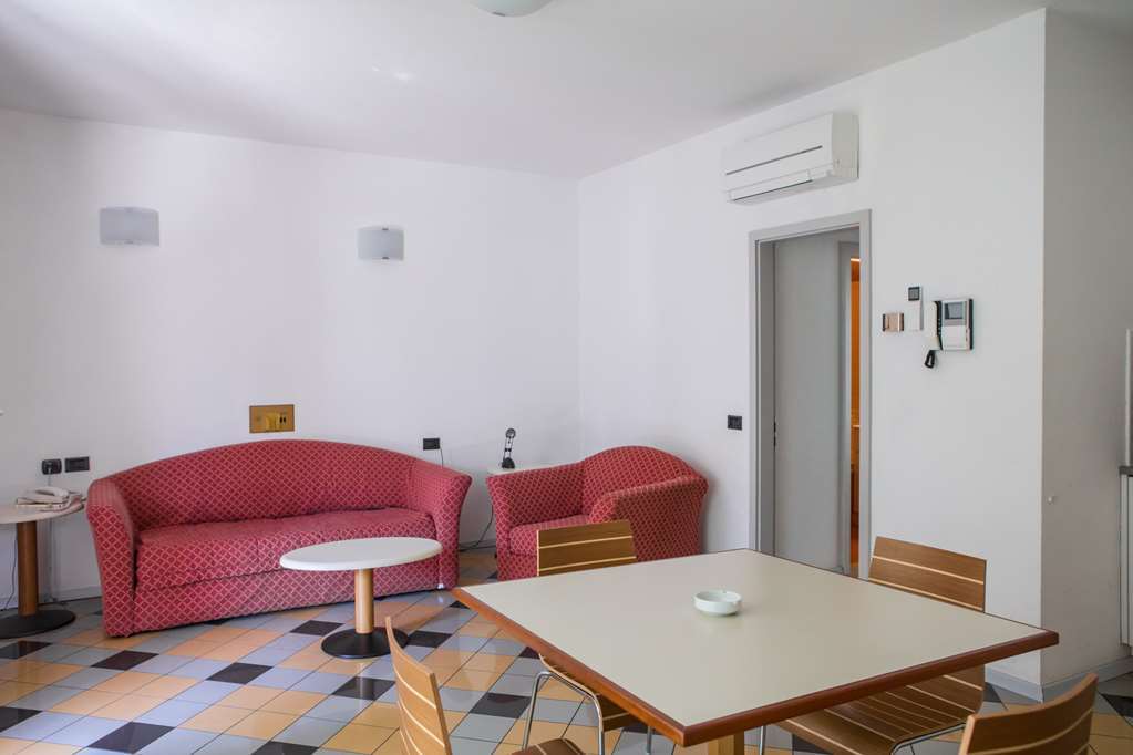 Piazzi House Apart otel Sondrio Oda fotoğraf